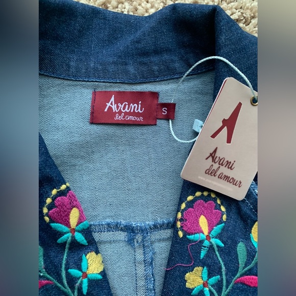 AVANI DEL AMOUR EMBROIDERED JEAN JACKET NWT Flowers Fringed Flared Sleeves SZ S - Picture 7 of 12
